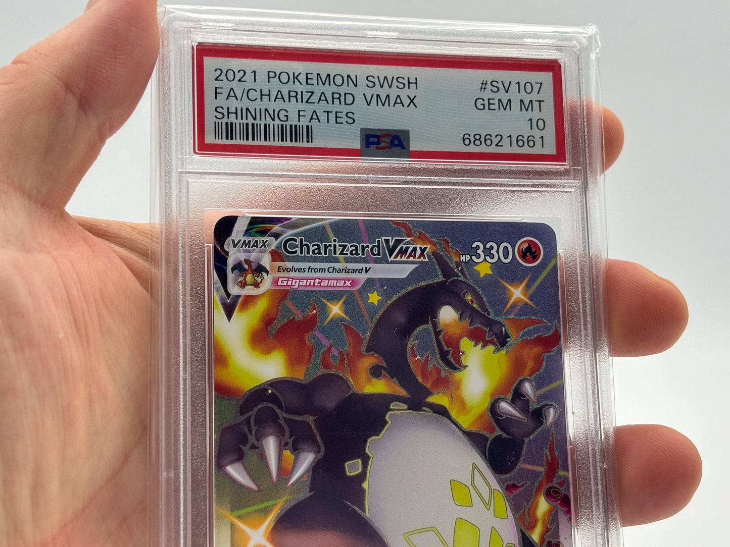 PSA 10 - Charizard Full Art VMAX - Shining Fates #107