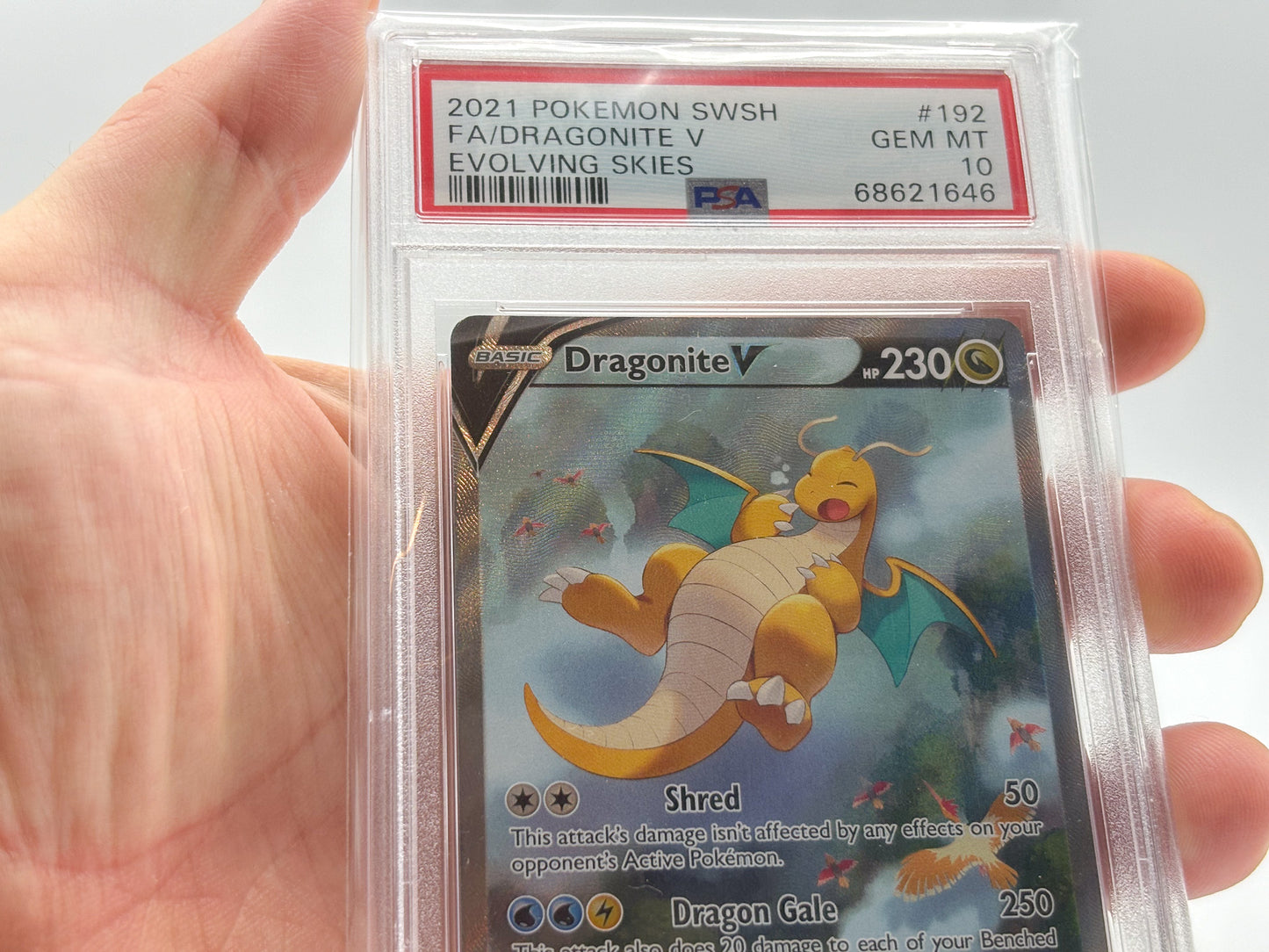 PSA 10 - Alt Art Dragonite V - Evolving Skies #192