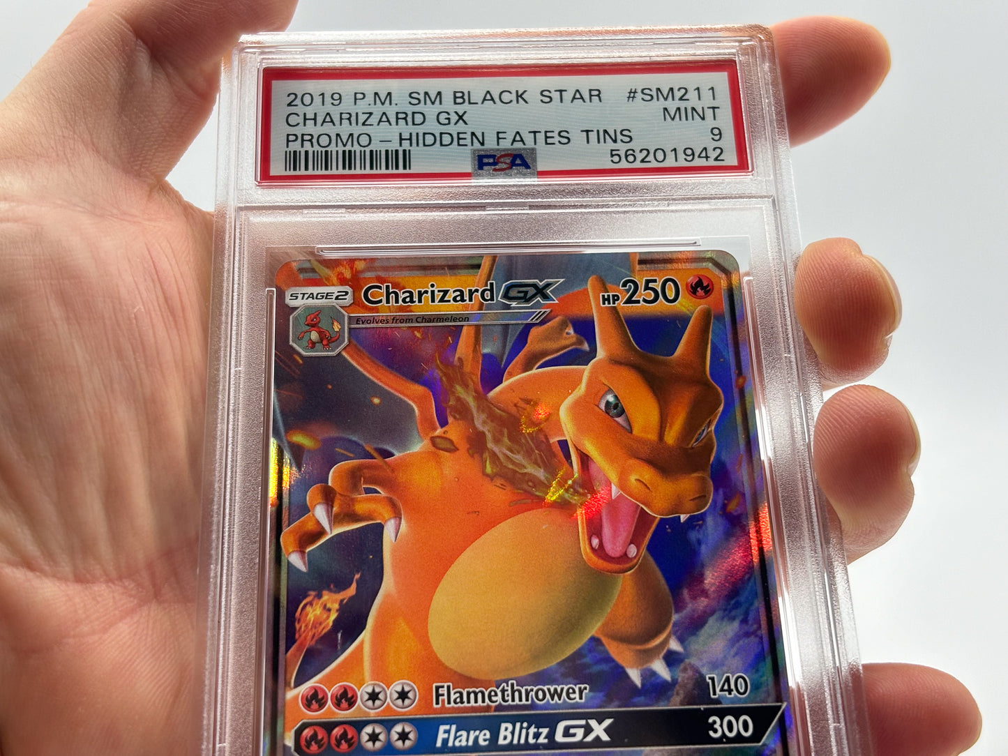 PSA 9 - Charizard GX - Promo SM211